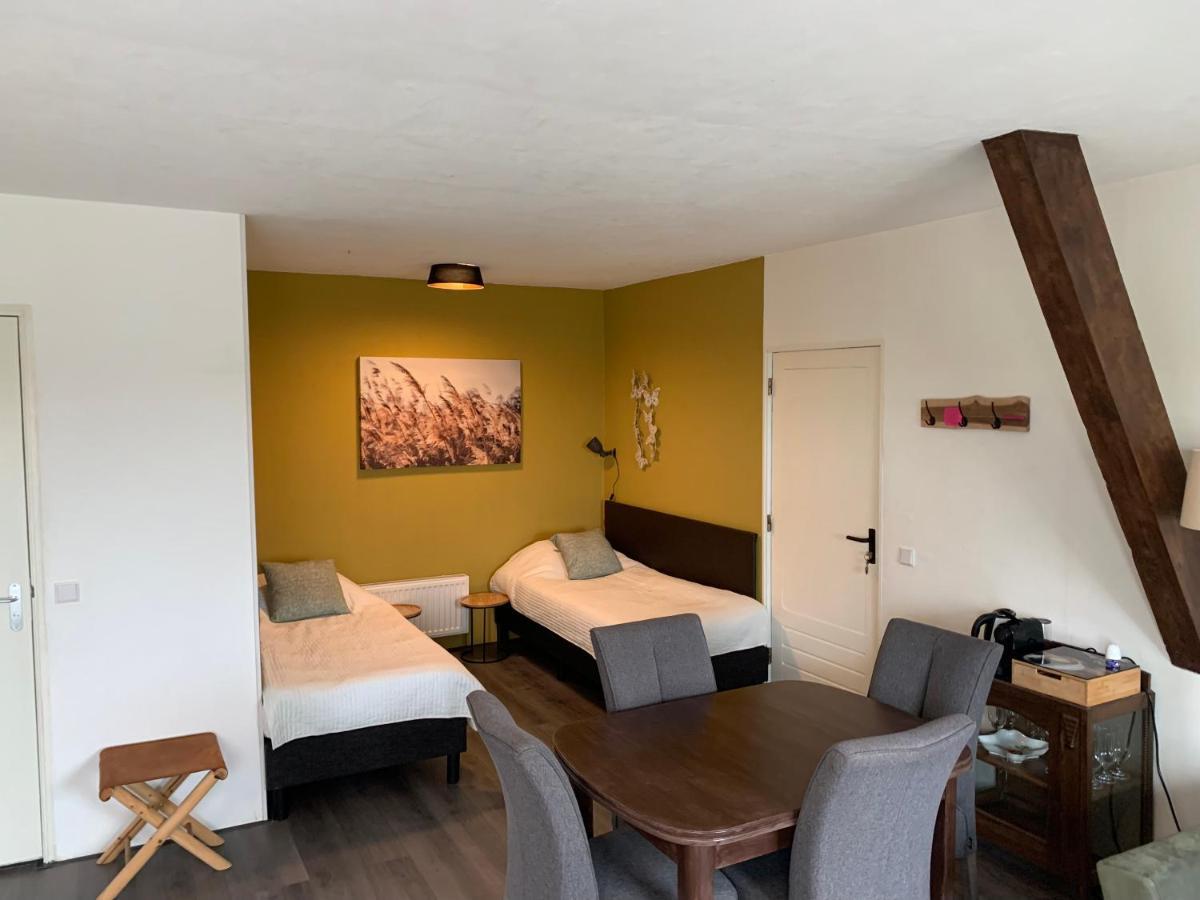 Bed And Breakfast De Salix Hitzum Exterior photo